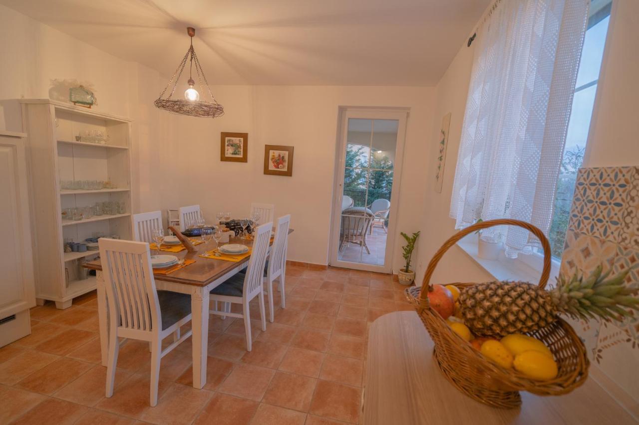 Villa Oasis *