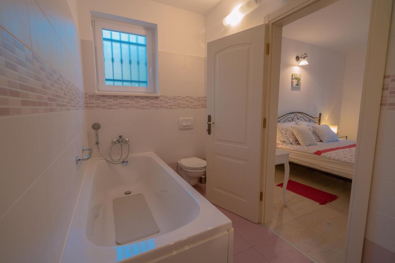 Oasis Villa