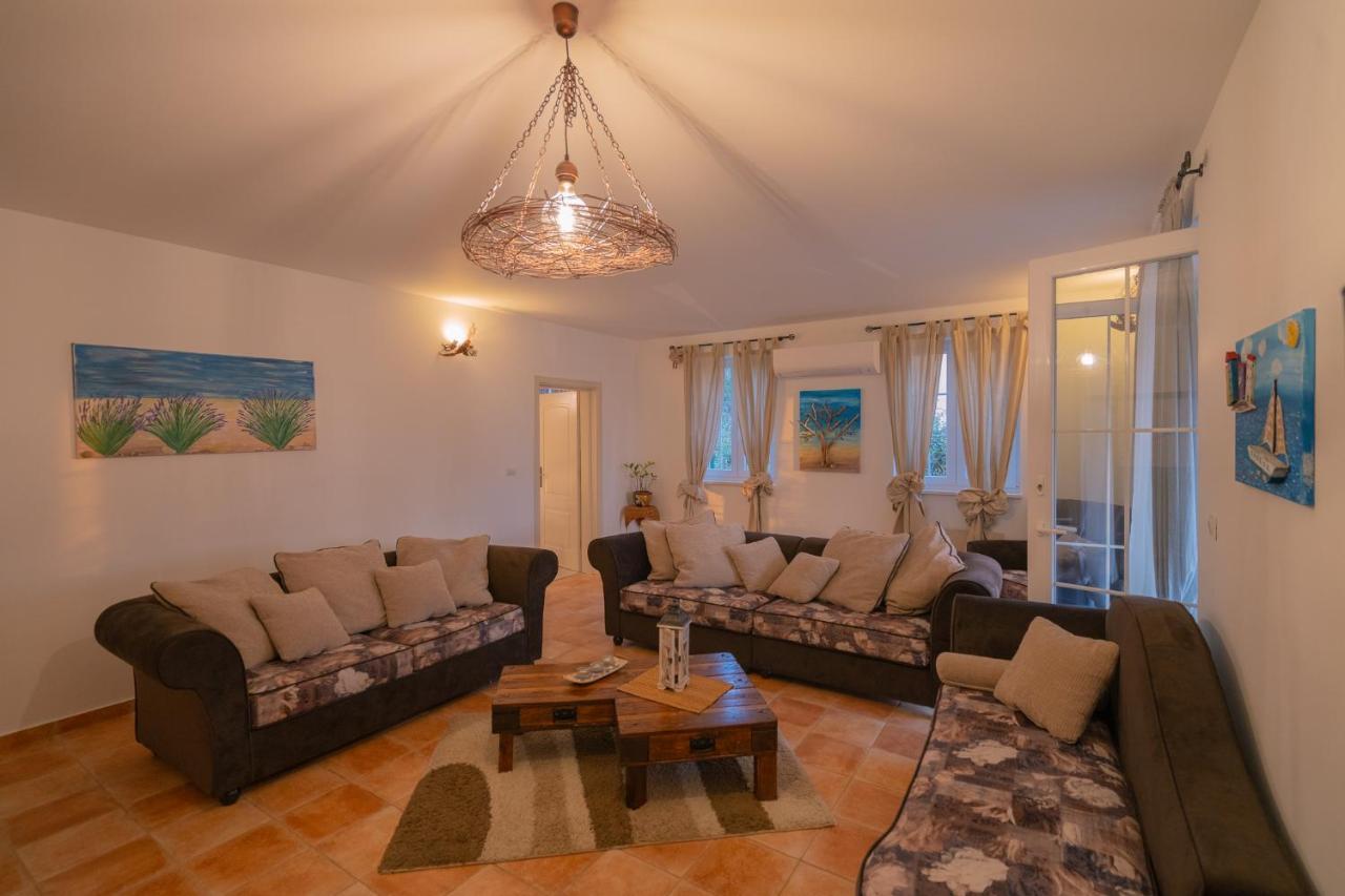 Oasis Kostrena